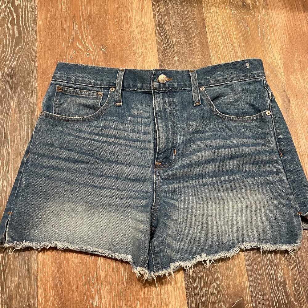 Madewell raw hem shorts